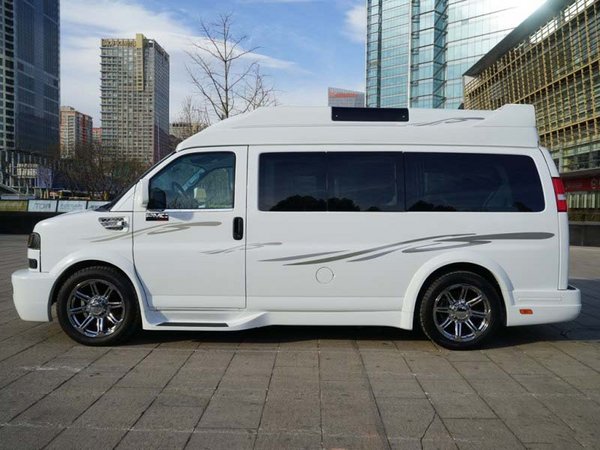 兩驅(qū)GMC降價(jià)多多 天津港GMC房車限時搶購-圖3