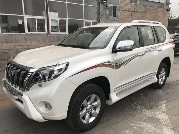 17款豐田霸道2700現(xiàn)車 沖底價(jià)38.8萬秒購-圖2