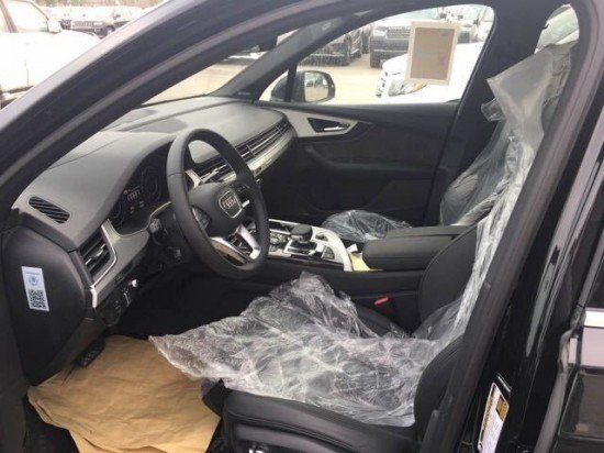 17款奥迪Q7加版现车最新报价夏季清仓价-图5