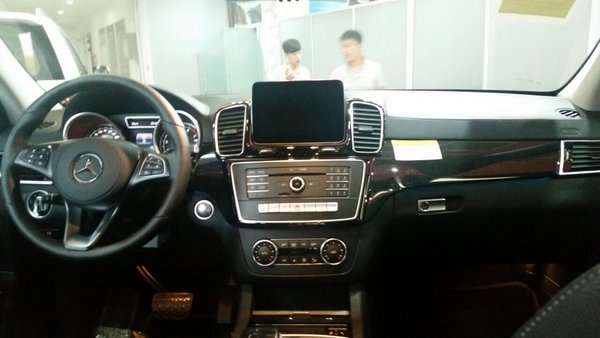 2017款奔驰GLS450现车 超值特降港口行情-图4