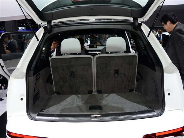 16款奧迪Q7現(xiàn)車57萬 怎樣選購平行進口Q7-圖7