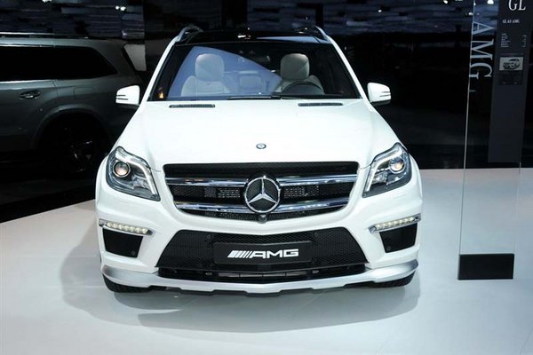 2016款奔驰GL63AMG 七月内购价福利多多-图2