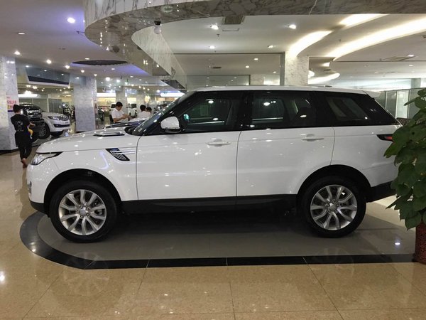 2017款路虎揽胜运动版 直销让利提速抢单-图3