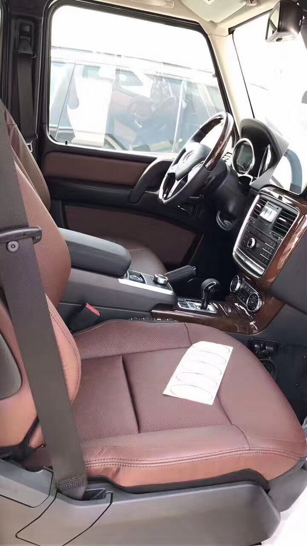 2017款奔驰G500 复古造型拥有最新型科技-图9