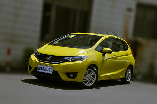 车市到店实拍新款广本飞度:内饰及动力_飞度