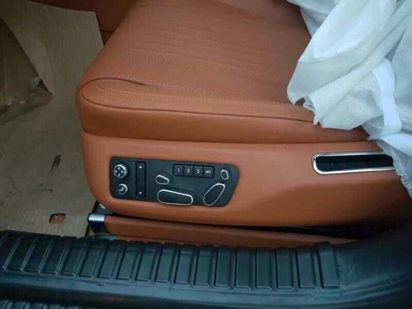 2017款賓利飛馳V8S現(xiàn)車手續(xù)全 免消費稅-圖8