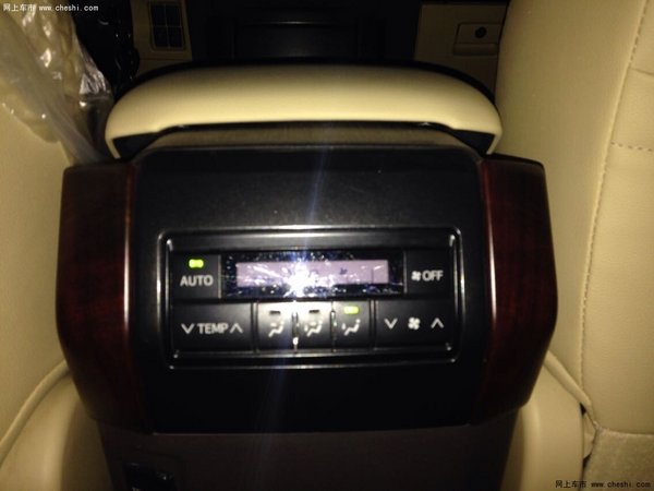 9气囊丰田霸道2700黑踏大屏2.7新款豪降_普拉