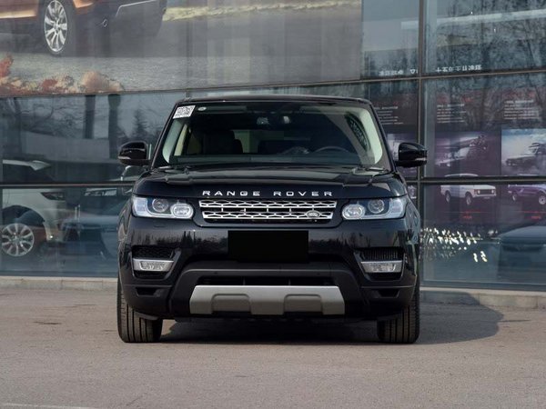 路虎揽胜运动顶级SUV 动力越野身价不菲-图2