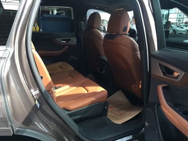 2017款奥迪Q7价格 极品越野底价热促61万-图5