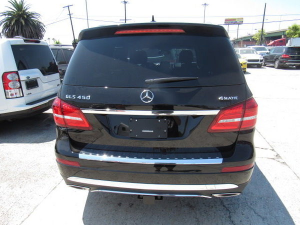 2017款奔馳GLS450現(xiàn)車報(bào)價(jià) 凝聚尖端新配-圖4