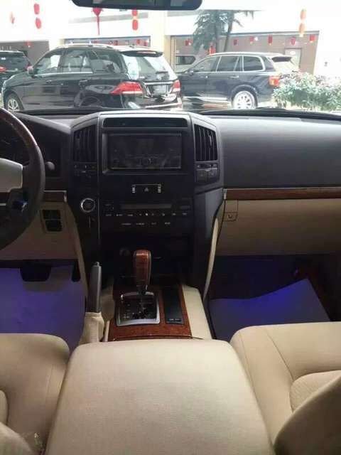 15款兰德酷路泽4000 原厂小尾翼顶配66万-图6
