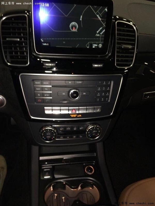 2017款奔馳GLS450/GLS400 港口現(xiàn)車首發(fā)-圖8