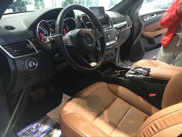 2017款奔馳GLS450 平行進(jìn)口特價(jià)勁爆讓利-圖4