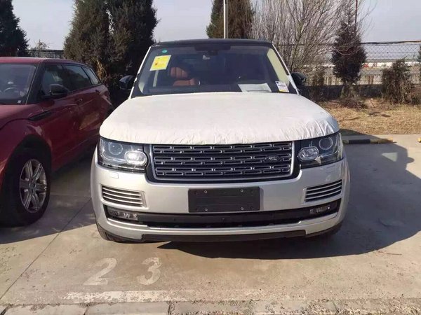 路虎攬勝行政版現(xiàn)車 王者氣質(zhì)七夕飚底價-圖2