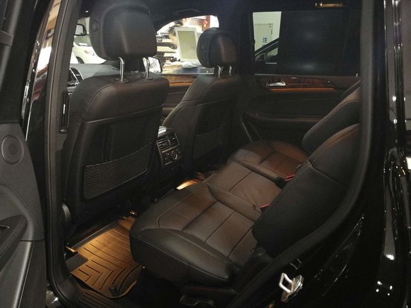 奔驰GLS450 全景天窗电吸门136万无利售-图6
