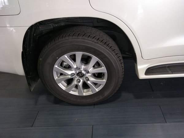 豐田酷路澤5700 一款深受爺們喜歡越野車-圖10