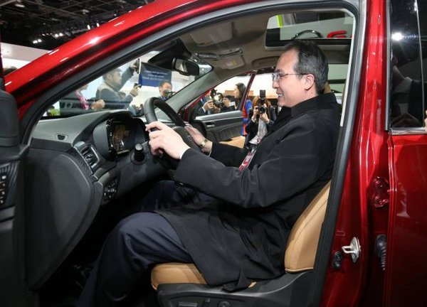 传祺GS7全球首发与国际汽车品牌同台竞技-图3