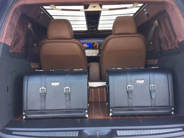 伯爵版凯迪拉克总统一号 188万内饰颜色-图9