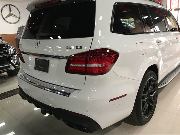 17款奔馳GLS63AMG資訊 底價專賣港口現(xiàn)車-圖7