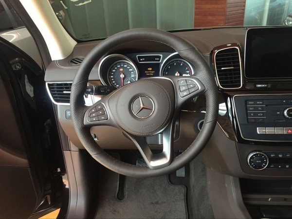 2017款奔驰GLS450 进口GLS尊贵魅力尽显-图4