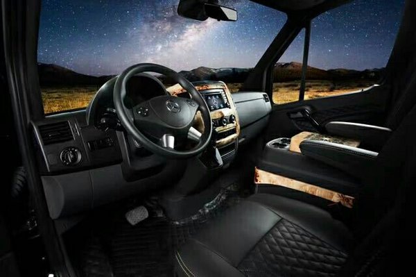 奔驰斯宾特顶级房车 内饰巨豪华价格揭秘-图5