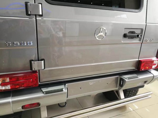 最新款奔驰G500 4x4现车豪华越野全揭秘-图4