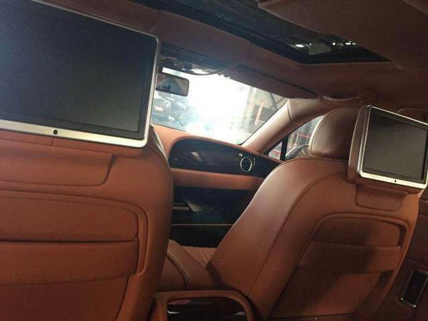 2017款宾利飞驰V8S 经典豪车全面展示图-图8
