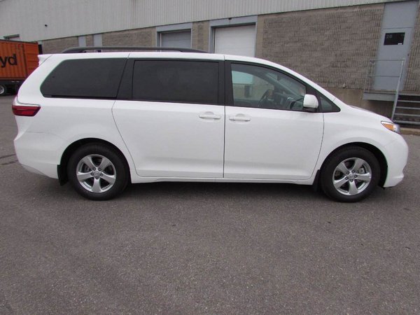 2017款塞納3.5L四驅(qū)豐田MPV 純進(jìn)口拆箱-圖3