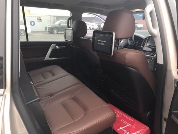 2017款丰田陆地巡洋舰5700方小猴说车-图5