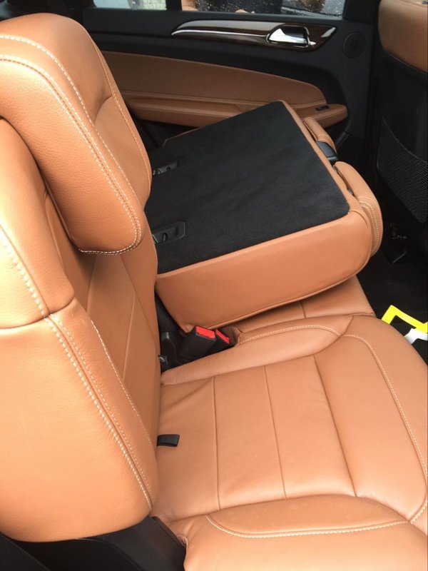 17款奔馳GLS450全新現(xiàn)車 天津港GLS批發(fā)-圖7