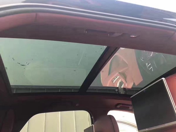 17宾利添越W12 释放活力越野现车手续齐-图7