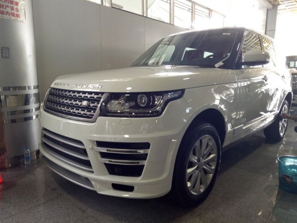 16款路虎揽胜行政柴油3.0 运动包围120万-图2