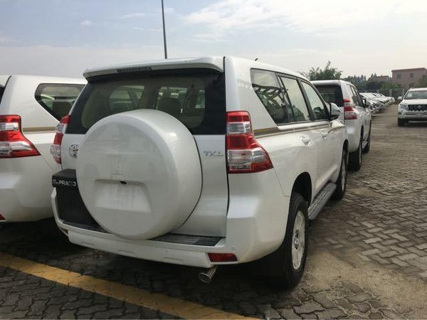 2017款豐田霸道2700 全新普拉多越野SUV-圖3