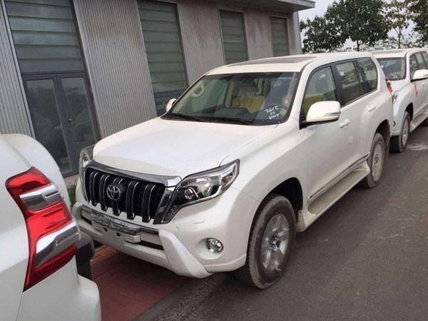 16款豐田霸道2700現(xiàn)車 旺季降價(jià)年底熱銷-圖1