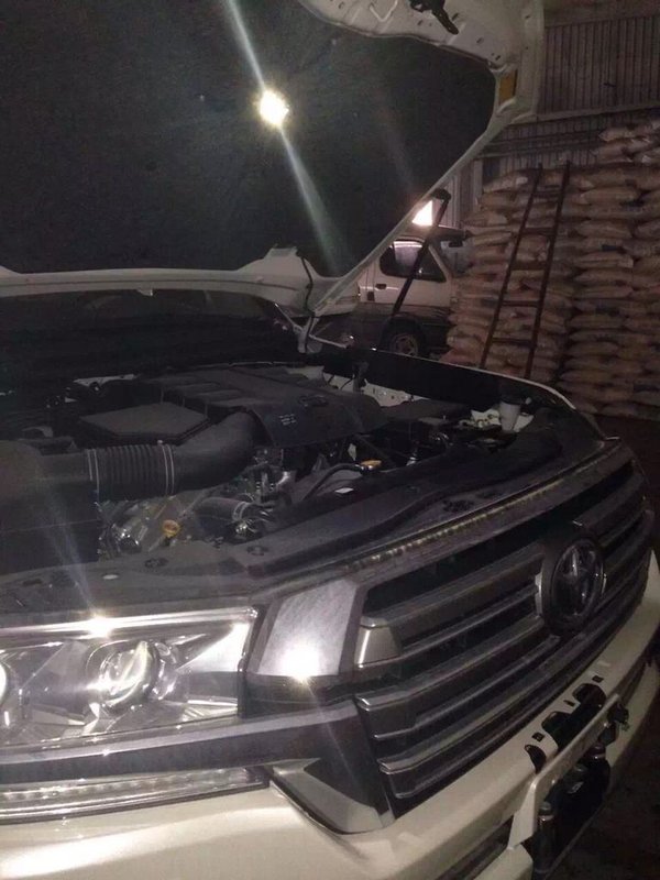 豐田酷路澤4000現(xiàn)車 個性改裝陸巡更亮眼-圖5