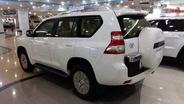17款豐田霸道4000現(xiàn)車 驚艷亮相重磅升級-圖4
