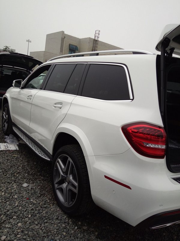 17款奔馳GLS450現(xiàn)車 奔馳行情新價(jià)格揭露-圖5