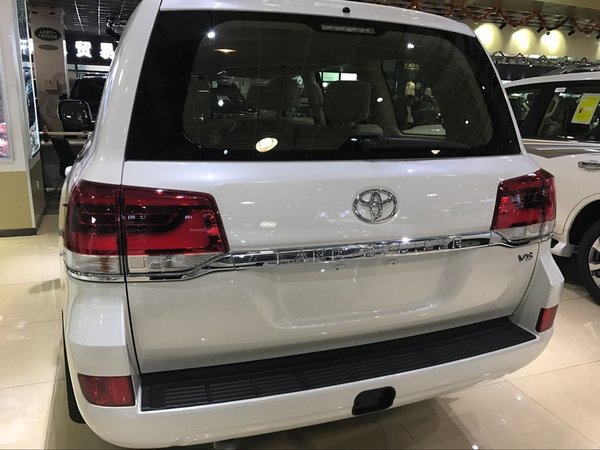 17款豐田酷路澤4000 現(xiàn)車性能操縱更自由-圖7