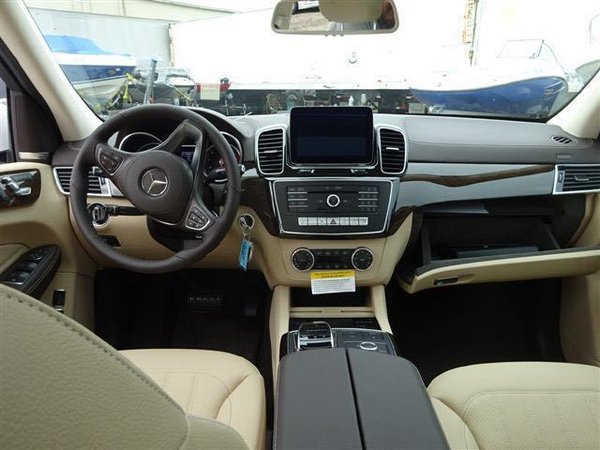 奔馳GLS450現(xiàn)車豪降 沉穩(wěn)大氣奔馳超值購-圖4