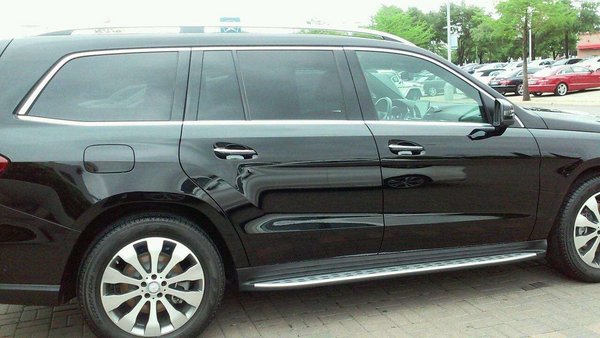 17奔馳GLS450首批入港 轟動(dòng)全港現(xiàn)車低價(jià)-圖7