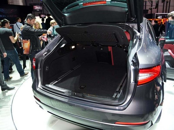 玛莎拉蒂莱凡特SUV 备受追捧越野透底价-图8