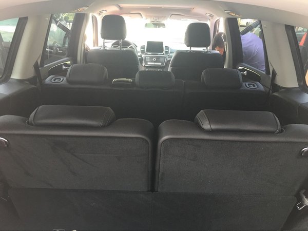 2017款奔馳GLS450現(xiàn)車(chē) 豪情降價(jià)中秋獻(xiàn)禮-圖7