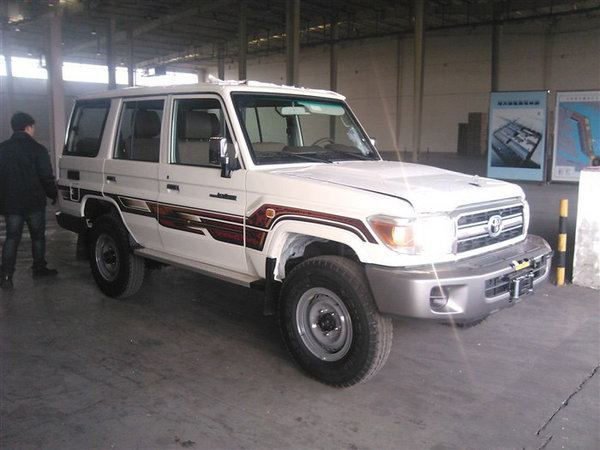 豐田L(fēng)C76現(xiàn)車現(xiàn)售45萬(wàn) 伙伴們別再猶豫了-圖2