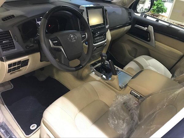豐田酷路澤5700中東VXS頂配 V8無視坎坷-圖7
