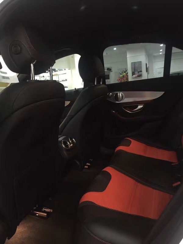 2017款奔驰C63AMG现车 时髦轿跑优惠促销-图7