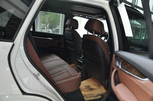 进口17宝马X5美规 激进越野过年回家有面-图6