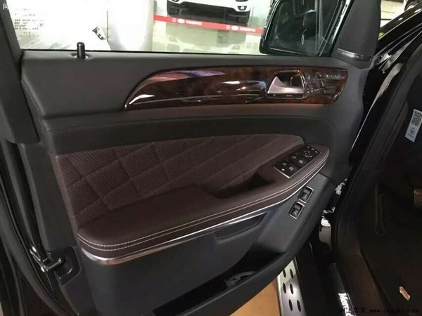 2016款奔驰GL550 176万起售打破优惠格局-图8