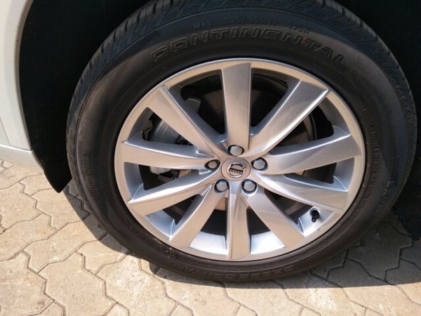 全新款沃尔沃XC90靓丽外表 逼格折扣立减-图10