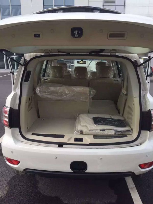 17款日產(chǎn)途樂Y62中東稀缺降價 新途樂SE-圖8