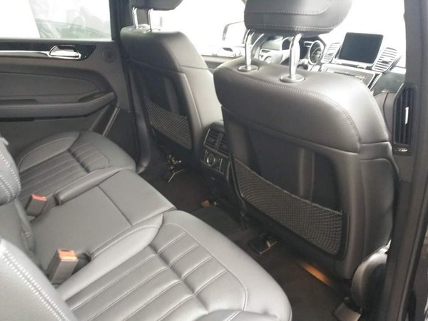 2017款奔驰GLS450现车 低价引爆抢购狂潮-图6